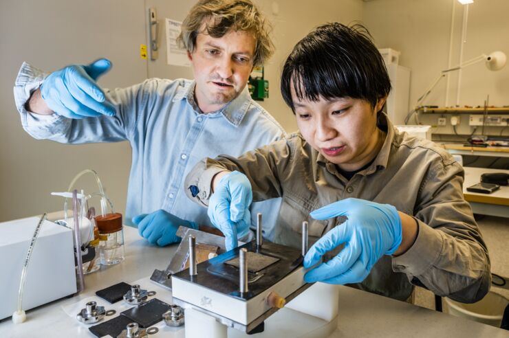 Mikhail Vagin and PhD student Penghui Ding, Laboratory of Organic Electronics.